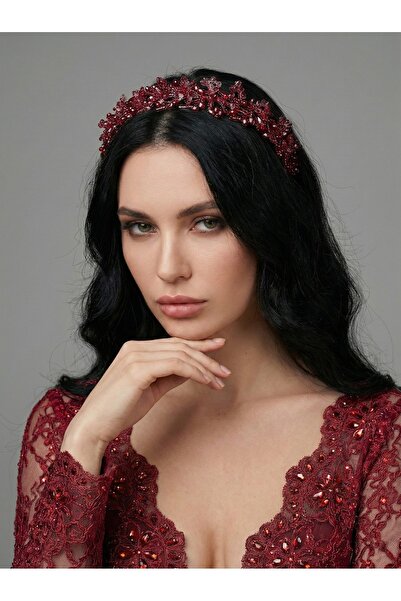 Magic Tiara El Yapımı Çiçek Detaylı Taç – Zarif ve Romantik Dokunuş