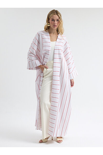 Store Wf عباءة بيضاء مع خطوط حمراء