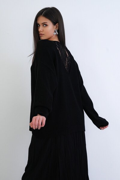 Trend Alaçatı Stili Women's Black Oversized Knit Sweater with Lace Detail on ...