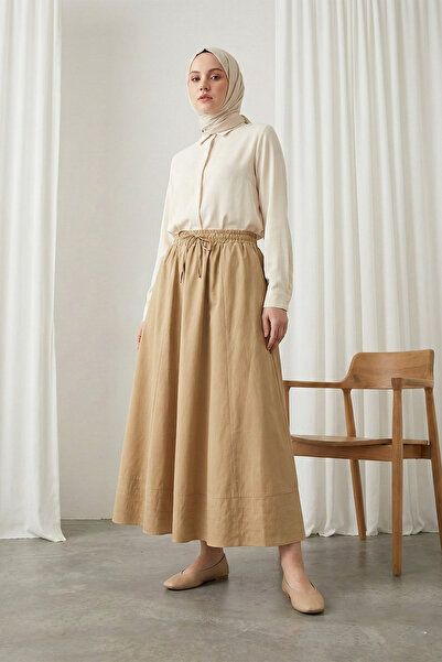 MODAQU Rubber Waist Skirt with Pocket and Stitching Detail – Mink