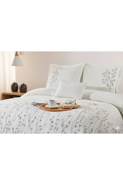 Calantha Home Collection Bohemian Floral 4 Piece Blue Pique Set 240 X 260 cm 240 X 260 cm Blue