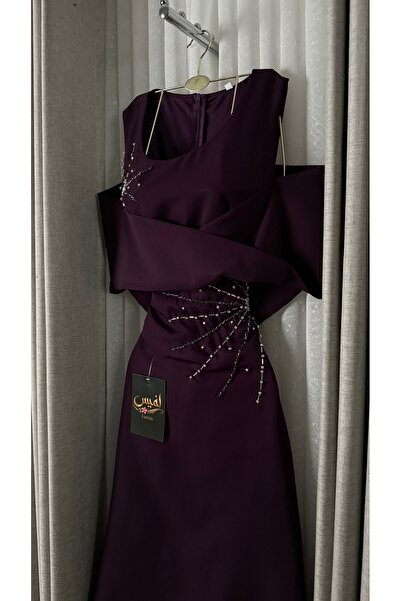 To Be Burgundy short dress