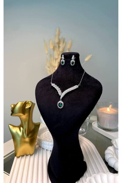 Luxiva Gümüş kaplama premium zirkon taşlı kolye küpe takı hediye seti