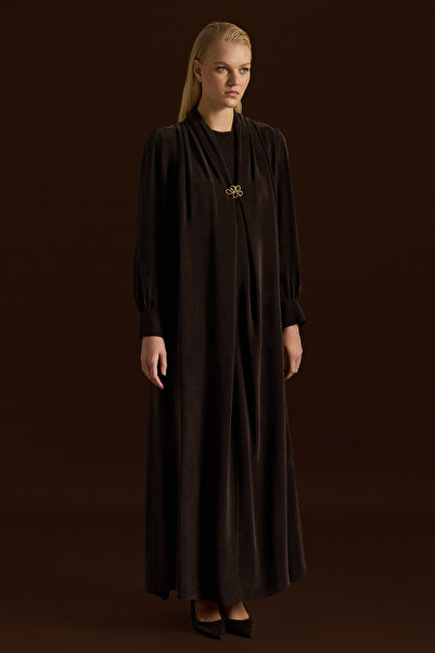 MISS DALIDA Yaka Detaylı Broşlu Cupro Elbise Kahverengi