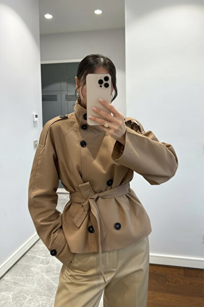 sinemkivanc co DİK YAKA KUŞAKLI KISA TRENÇKOT