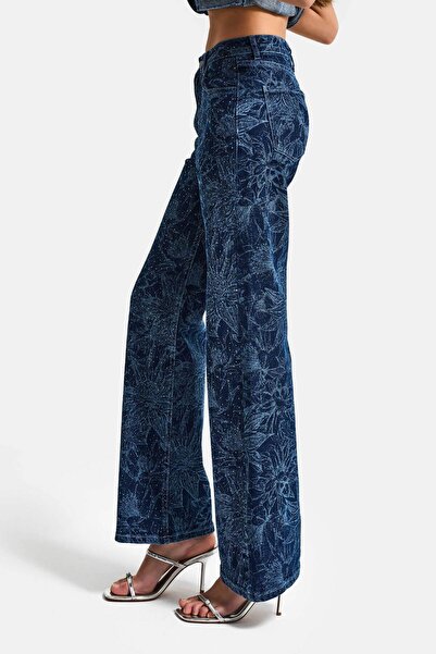 it's basic Women's Blue 1S6-7 Straight Fit Floral Patterned Shiny Stone Desig...