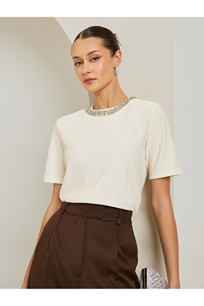 Styli Embellished Round Neck Short Sleeve Top