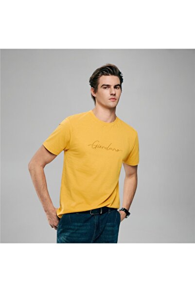 Giordano تي شيرت رجالي قصة ضيقة من القطن بطبعة مميزة