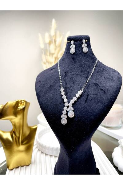 Luxiva Gümüş kaplama premium zirkon taşlı kolye küpe takı hediye seti