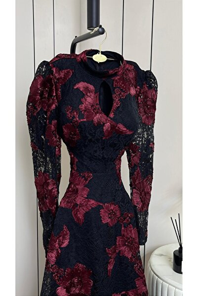 Generica "Ahoud" dress, royal floral print