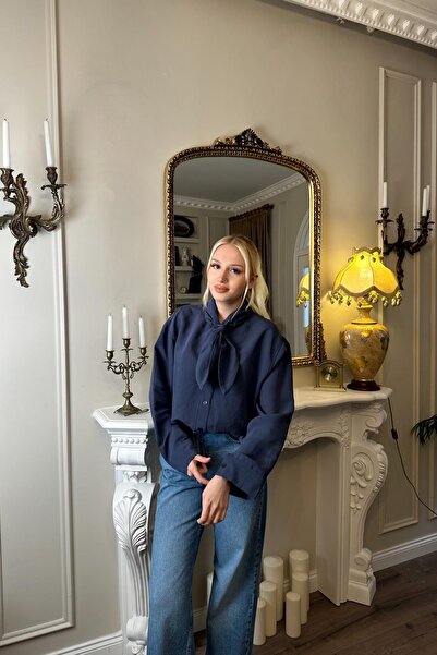 lizge giyim Blazer with Collar Fastening Detail