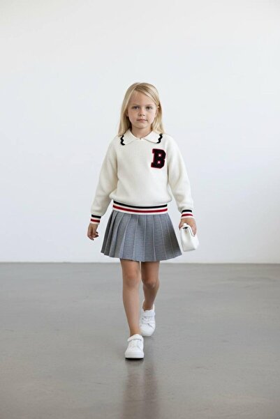 YİGİT BUTİK Girl's Ecru Knitwear Sweater and Gray Pleated Skirt Set
