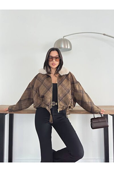 Kedi Fashion Kemer detaylı yakası kürklü ceket