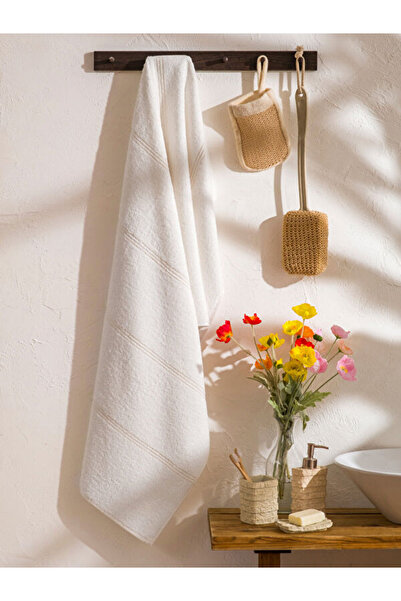 LC Waikiki Rmz Gi̇yi̇m Farkiyla Cotton Bath Towel 70X140 cm