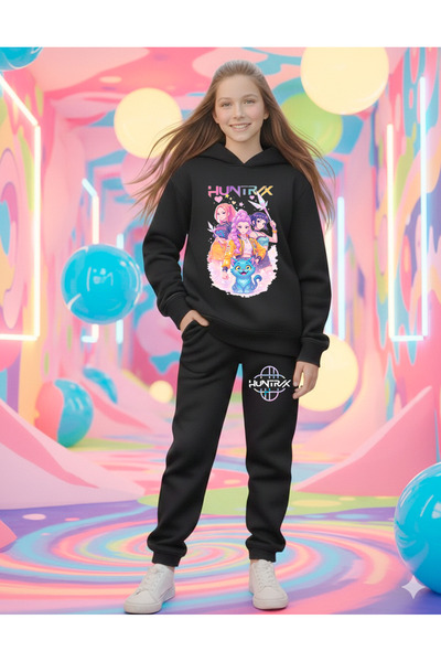 STİL-X SET DE TRENING PENTRU FETE CU IMPRIMEU K-POP HUNTRIX, ȚESĂTURĂ CU 3 FI...