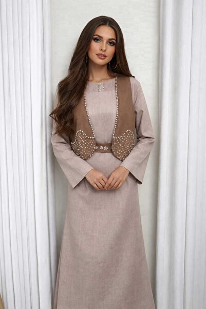 qmhafrst Lilien's dress is embroidered with high-quality fabric.