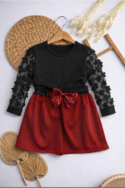 KOKOŞ BEBEK Kız Çocuk Siyah Üst Kırmızı Etekli Fiyonklu Takım 3-7 Yaş – 31647