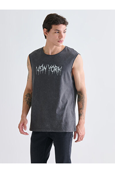 LC Waikiki طاقم الرقبة المطبوعة بتمشيط القطن الرجال بلا أكمام تي شيرت