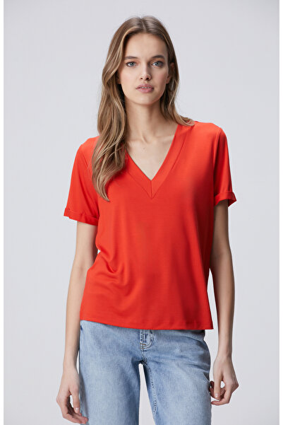 Network Kırmızı Kol Katlama Detaylı Basic T-shirt