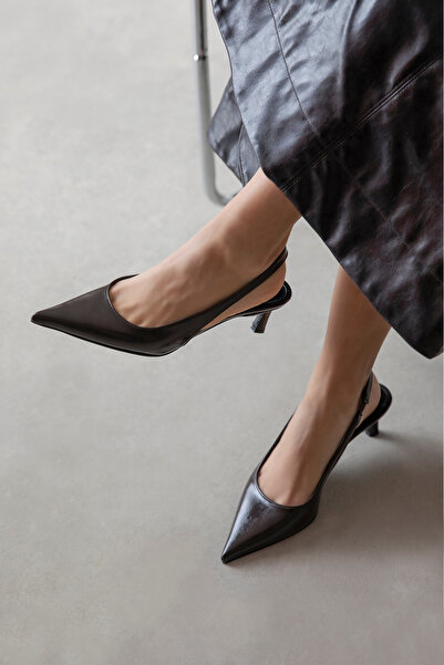 STRASWANS Molly Women's Heeled Wrinkled Leather Shoes Brown