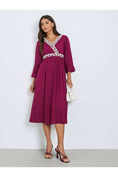 Styli Women Magenta Embroidery Lace A-Line Midi Dress