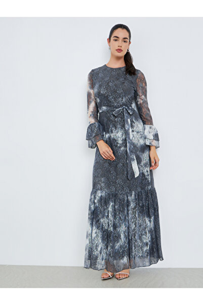 Styli Women Black Lace Ruffled Hem Maxi Dress