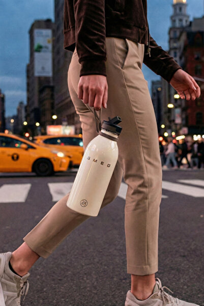 SMEG Clima 500 ml Sport Kapak Krem Termos & Kahverengi Aksesuar Kombini ile