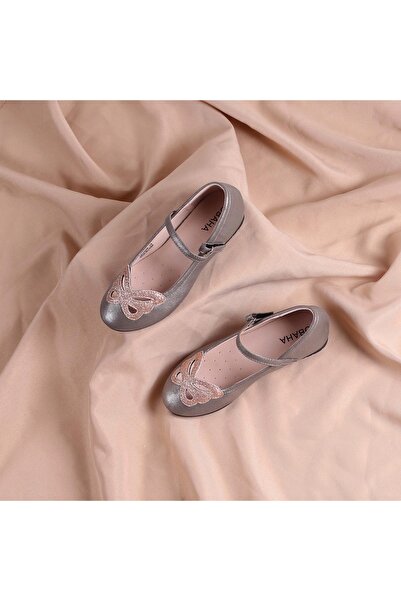 Obaha حذاء الفراشه اللامع