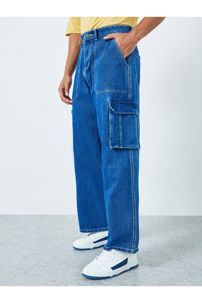 Styli Men Baggy Cargo Jeans with Pockets