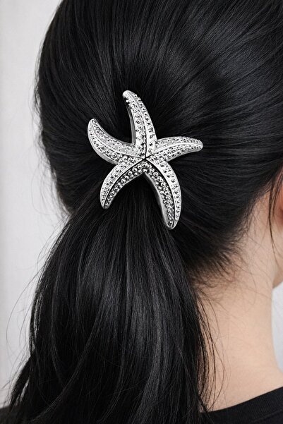 TAKIŞTIR Metalna kopča za gume srebrne boje sa figurom morske zvezde