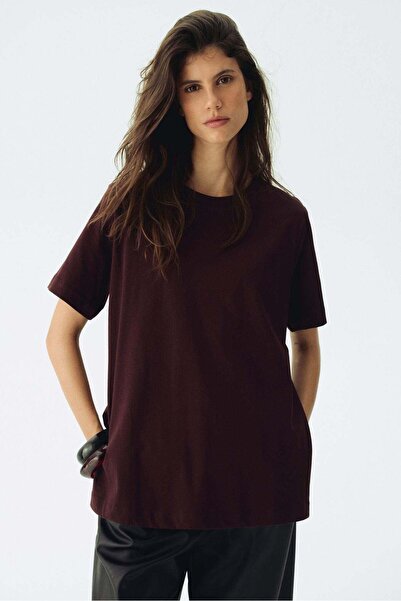 H&M مجموعة مكونة من قطعتين من قمصان الرضاعة من مجموعة MAMA