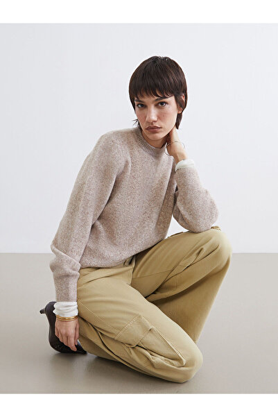 LC Waikiki Γυναικείο πλεκτό πουλόβερ με λαιμόκοψη Özmarka New Season