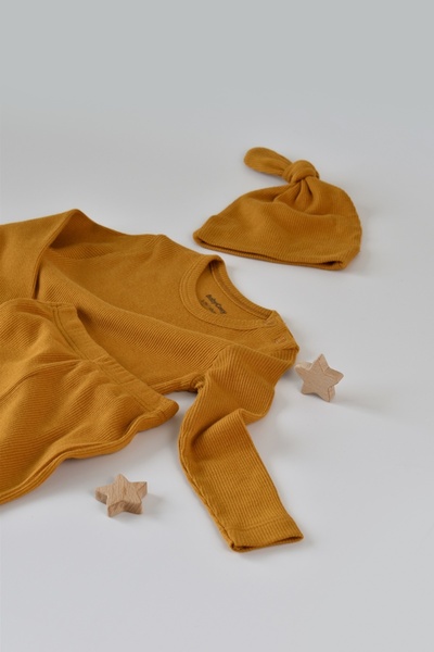 BabyCosy Organic Wear طقم علوي وسفلي وقبعة