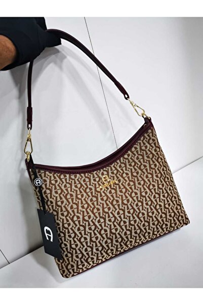 GGGG Elegant and luxurious women's Shoulder Bag with all its accessories