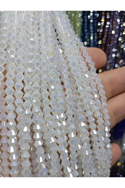 Ralp Moda 4mm Pyramid Crystal Glass Beads 10 Strands Total: 800 Beads