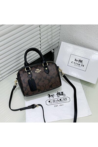 GGGG Elegant and luxurious women's Shoulder Bag with all its accessories