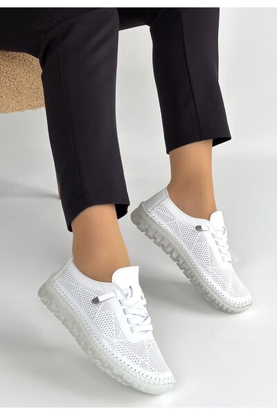 STUMBANNG Merja White Leather Lace-Up Sneakers