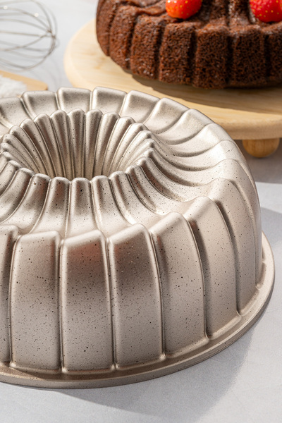 Emsan Golden Special Cast Cake Mold 25 cm