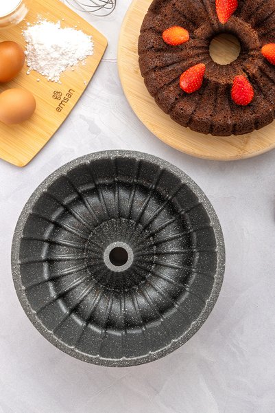 Emsan Golden Special Cast Cake Mold 25 cm