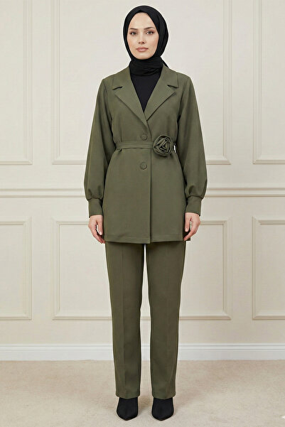 FERHEL Women's Belted Rose Detailed Dabıl Crepe Fabric Jacket and Trousers Se...