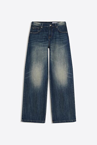 Bershka İşlemeli düşük bel boyfriend jean