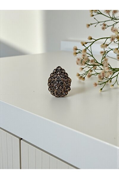 FAYRA ACCESSORIES Diamond Mounted Zircon Stone Cluster Ring