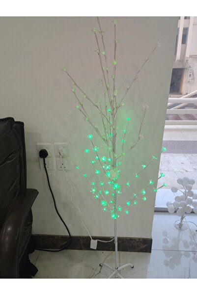 Tohfah 150 cm tree with bright green branches