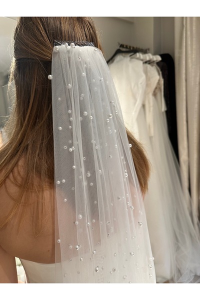 enb 2m Veil with Dense Pearls