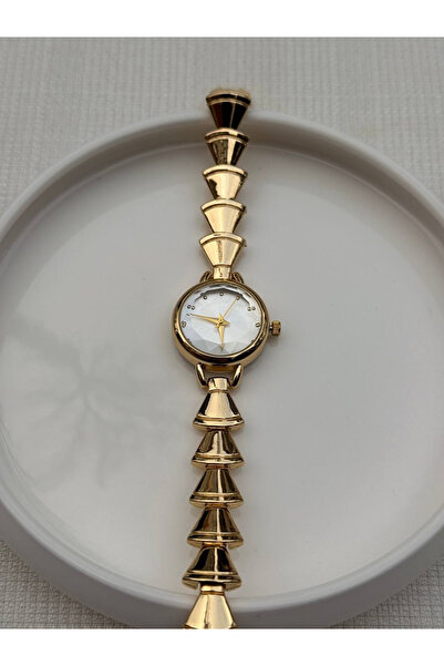 Betüştakıevi Gold Women's Wristwatch – Elegant Model with Stone Detail