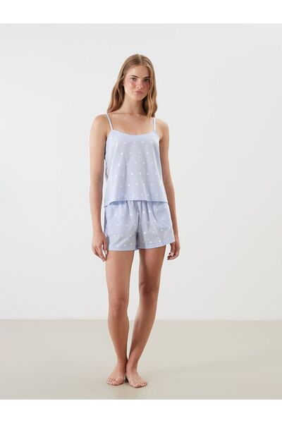 LC Waikiki طقم بيجامة نسائي بياقة على شكل حرف U مع شورت