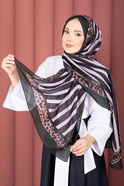 EBRUTESETTÜR سلسلة شالات بنمط خطوط الفهد الزمردية