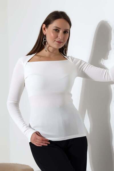 ModaPlaza Women's Triangle Neck Blouse 22200