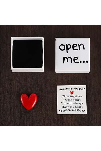 Choice WHITE Charming 'Open Me' Surprise Gift Box with Resin Heart & 'I Love ...