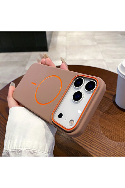 Choice هاتف iPhone 17 Pro بني اللون، مزود بغطاء حماية لون سادة غير لامع من ما...